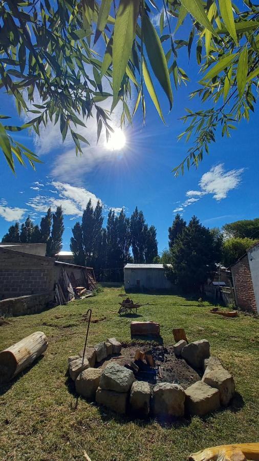 Hostel Yatel El Calafate Buitenkant foto