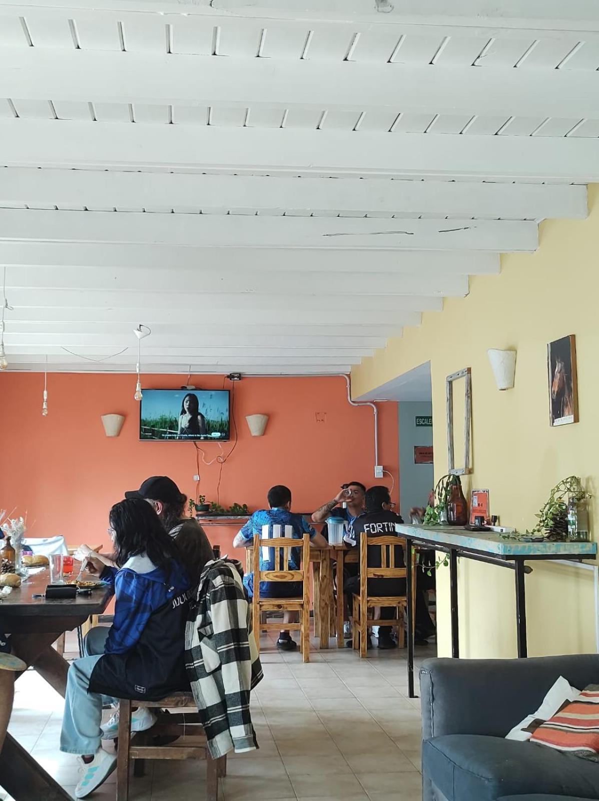 Hostel Yatel El Calafate Buitenkant foto