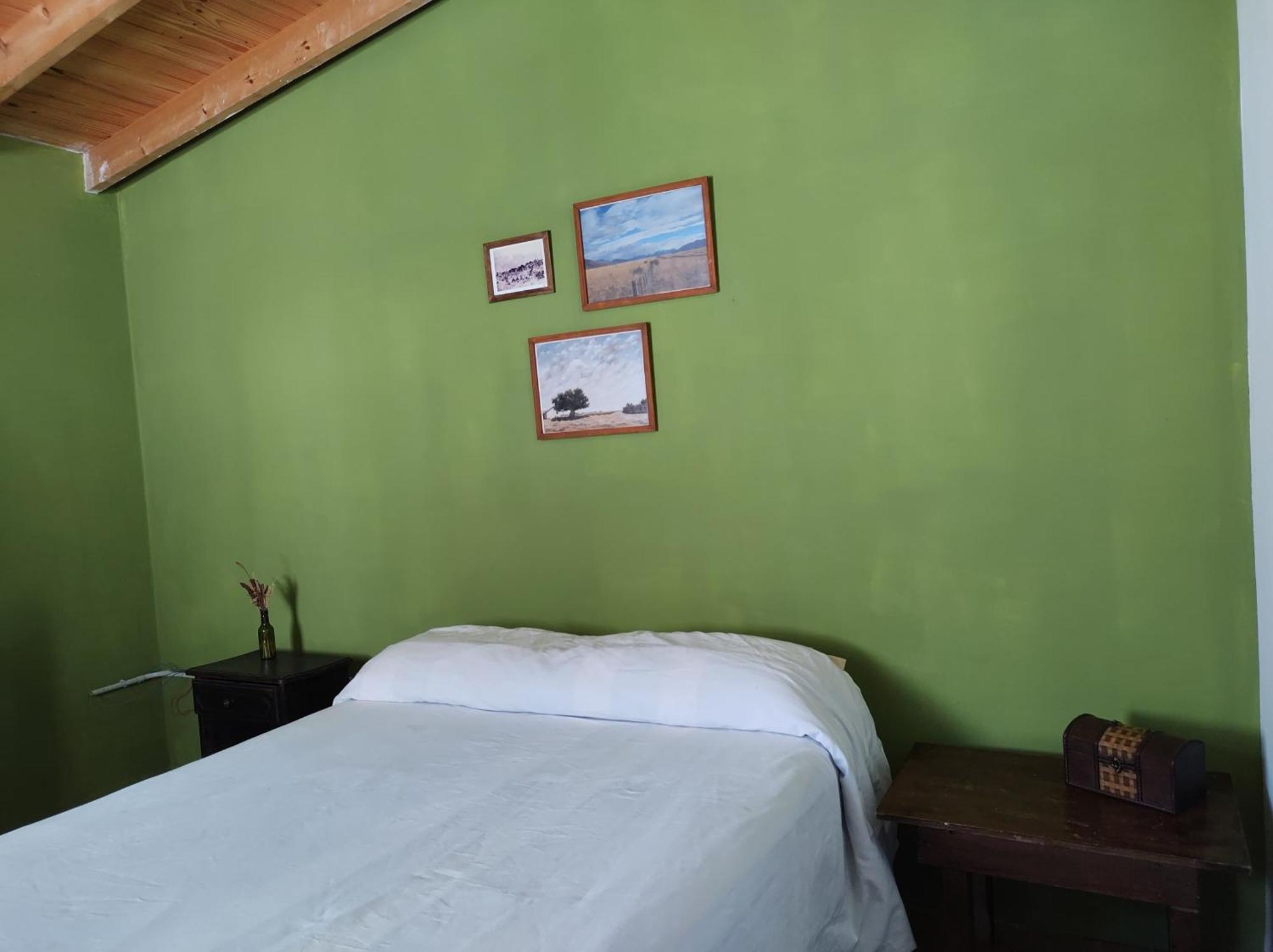 Hostel Yatel El Calafate Buitenkant foto