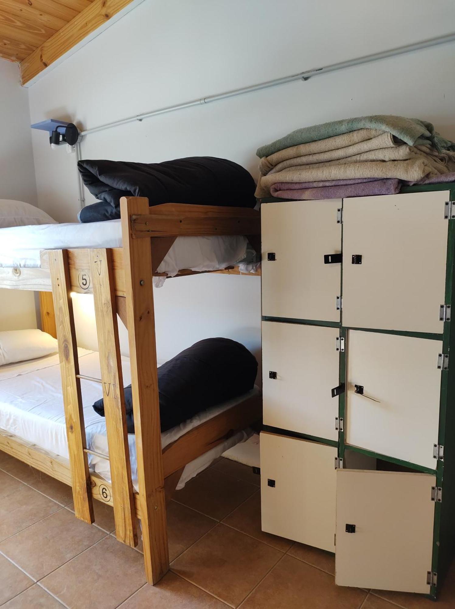 Hostel Yatel El Calafate Buitenkant foto