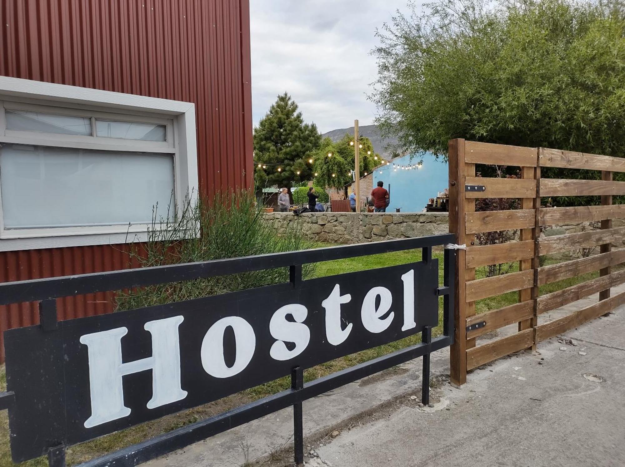 Hostel Yatel El Calafate Buitenkant foto